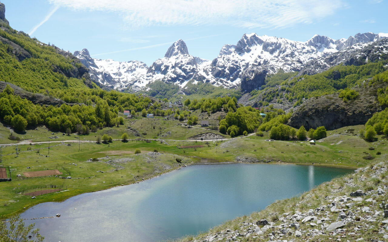 Bukumirsko lake